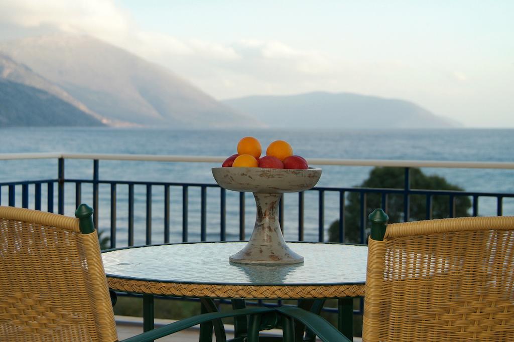 Hotel Kalafati Итеа Екстериор снимка